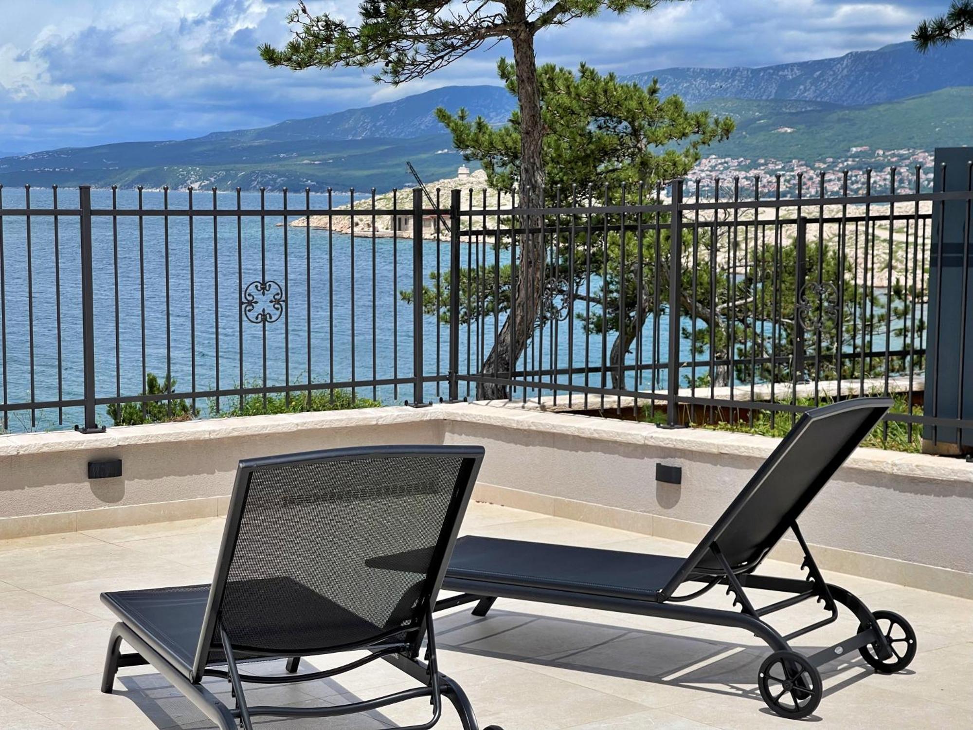 Villas Punta Silo - Luxury Apartments With Pool Bagian luar foto